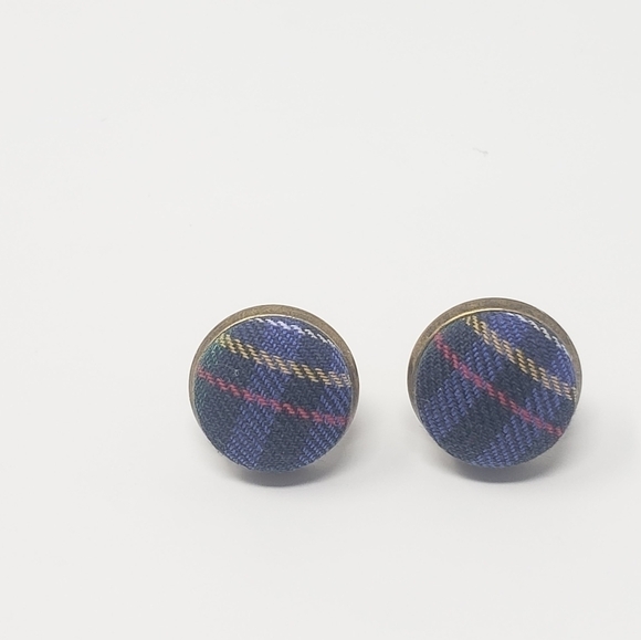 New Handmade | Upcycled Button Stud Earrings - Picture 1 of 4